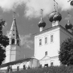 Гвардии капитан и кавалер А.А.Яковлев скончался в сельце Аннинском 25 июля 1849 года в возрасте 67 лет. Он был похоронен на церковном кладбище в селе Воздвиженье. Сегодня сохранившийся памятник с его могилы можно увидеть около храма.